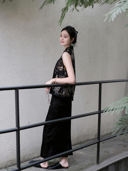 盛唐牡丹 |黑色真丝绡如意湖亭马甲 商品图14