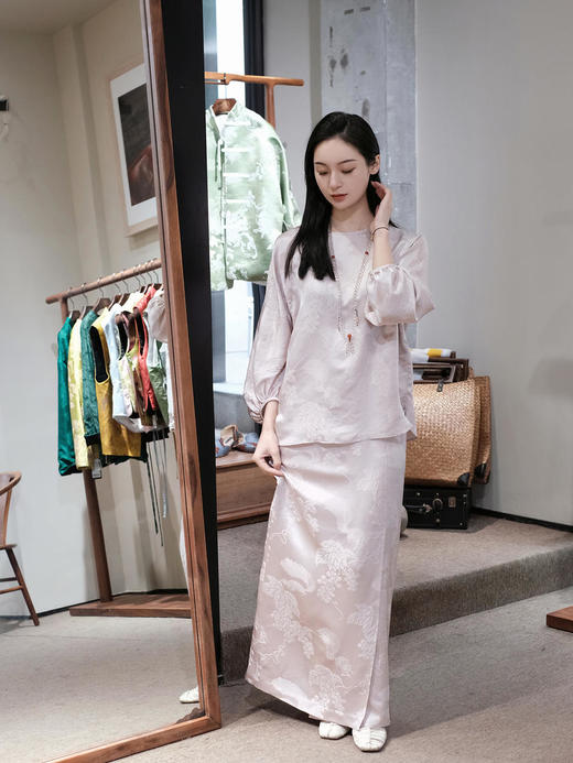 盛唐牡丹 |真丝冠乐绉松鼠葡萄纹半裙 商品图5