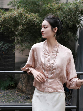 微瑕秒杀|  盛唐牡丹 |玉色冠乐绉蝶恋花上衣[特价品](特殊商品不退不换)