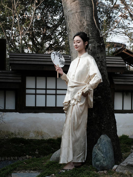 盛唐牡丹 |香槟金真丝提花文竹上衣 商品图4