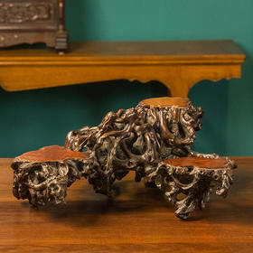 清 黄杨木透雕根结形三连座