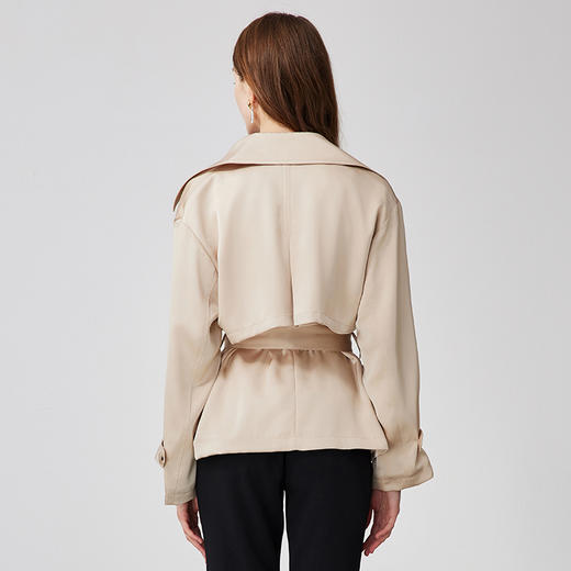 EITIE爱特爱春季新款束腰显瘦修身百搭短款风衣7304005 商品图4