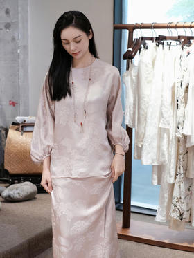 盛唐牡丹 |真丝冠乐绉松鼠葡萄纹上衣