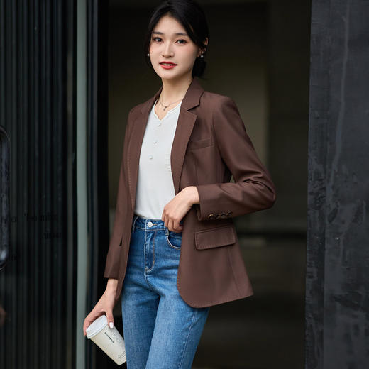 【通勤西服】2026春季修身显瘦挺括工艺感小西装 商品图3