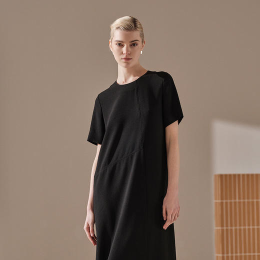 4F柯罗芭连衣裙 商品图0