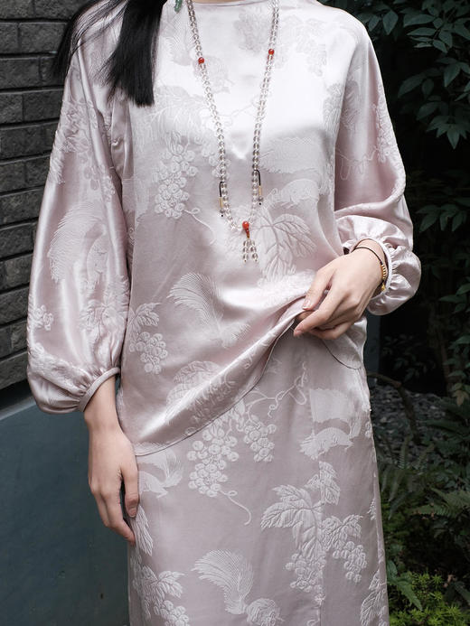 盛唐牡丹 |真丝冠乐绉松鼠葡萄纹半裙 商品图1