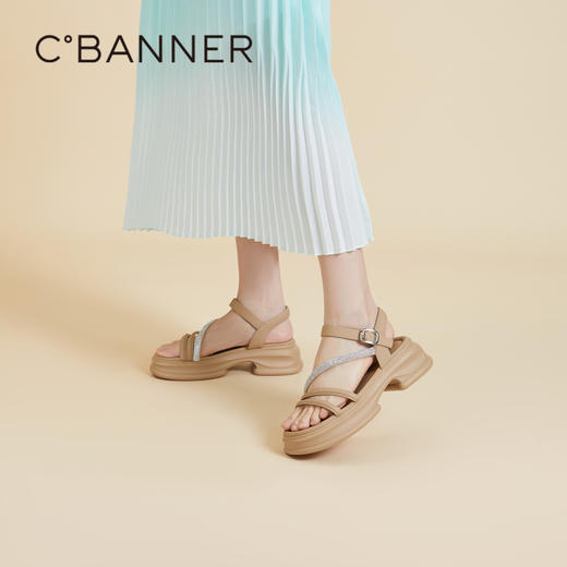 千百度厚底一字带凉鞋女款夏季钻带休闲增高外穿绝美凉鞋A24381081 商品图2