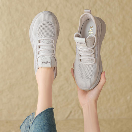 品质好货 |Safiya/索菲娅2024新款春季休闲复古网面运动鞋 SF41112718 商品图6