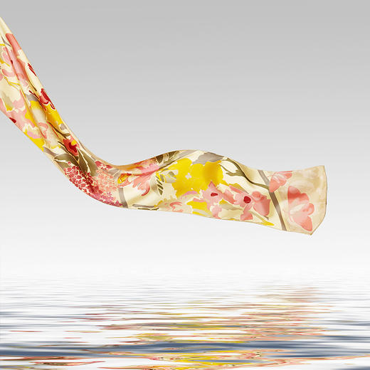 凤凰之家“鸢歌抒怀”双面印花大斜巾 商品图3