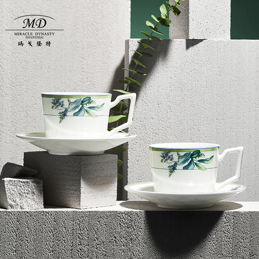 【春上新】10楼玛戈隆特    4头咖啡杯碟-水木年华      吊牌价688元    活动价482元 商品图2