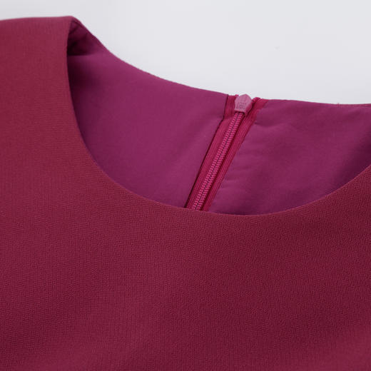 PE845斯尔丽2024新款蕾丝拼接款赫本风手工装饰高级感连衣裙 商品图4