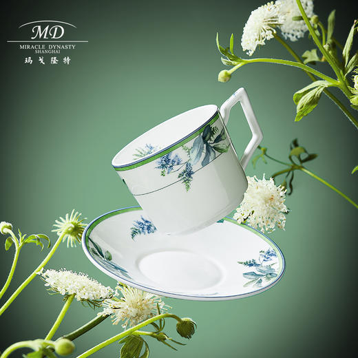 【春上新】10楼玛戈隆特    4头咖啡杯碟-水木年华      吊牌价688元    活动价482元 商品图1