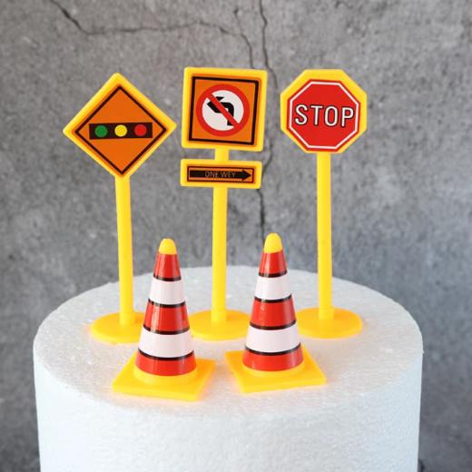 装饰摆件 路标5件套 路标交通路障警示牌 车类主题装饰摆件 商品图0