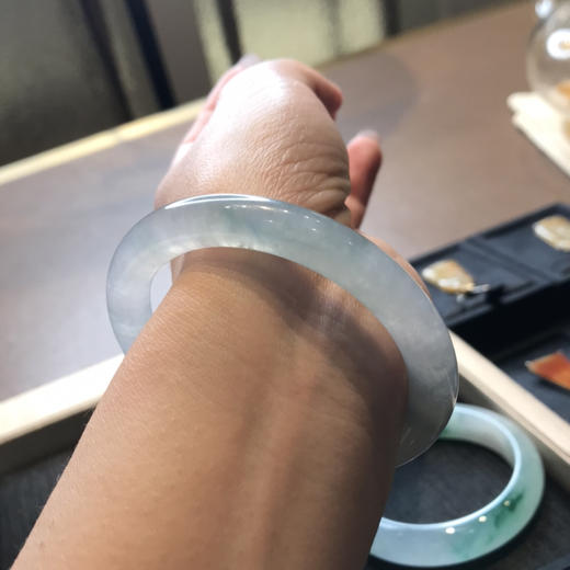 冰透水墨飘逸镯 商品图2