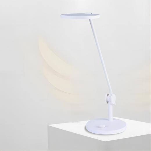 贝发知乐益光谱雀跃护眼台灯。商品支持7天无理由退换，但需用户承担商品来往快递费用。 商品图5