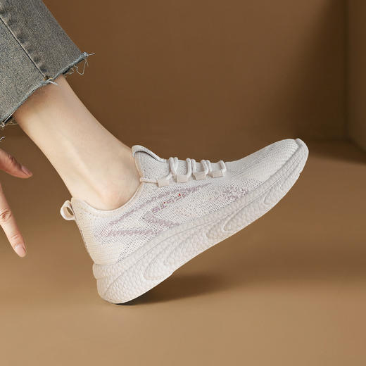 品质好货 |Safiya/索菲娅2024新款春季休闲复古网面运动鞋 SF41112718 商品图7