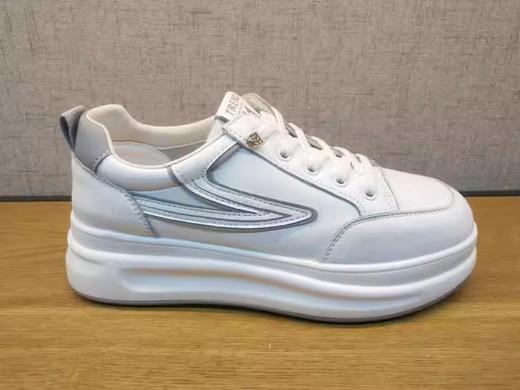 春季新款豪行真皮舒适休闲圆头女鞋22186691时尚平底运动板鞋 商品图0