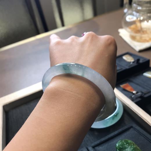 冰透水墨飘逸镯 商品图1