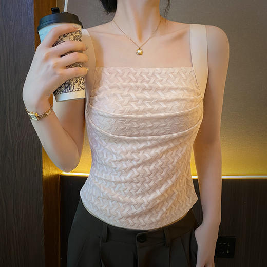 C2-【轻熟女神内搭神器】性感蕾丝吊带背心女带胸垫外穿打底美背内衣  云蝉梦羽 商品图6