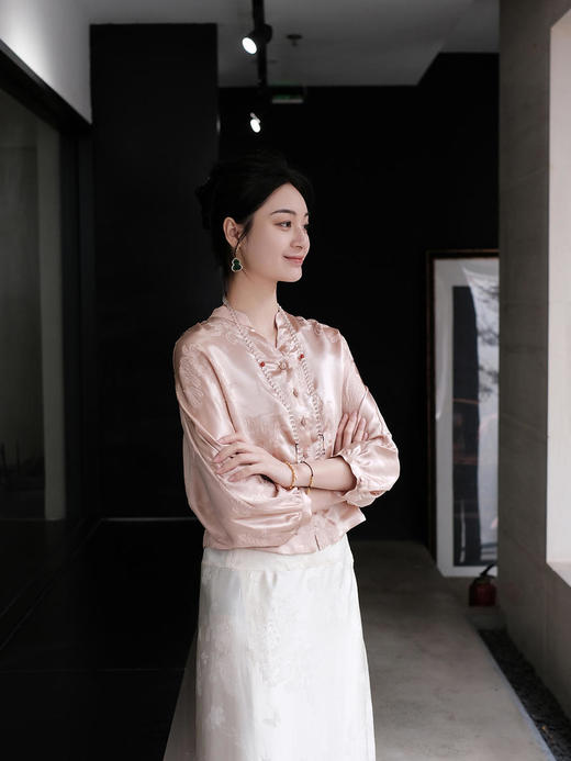 微瑕秒杀|  盛唐牡丹 |玉色冠乐绉蝶恋花上衣[特价品](特殊商品不退不换) 商品图7