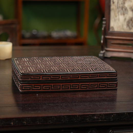 清 剔犀万字锦地纹盖盒 商品图0