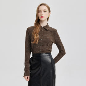 PE252斯尔丽24春季新款设计感衬衣领横机针织柔软时尚垫肩短款上衣