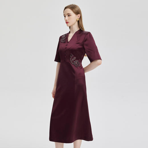 PE819斯尔丽24新款气质名媛气场十足立V领型收腰放摆礼服式连衣裙 商品图2