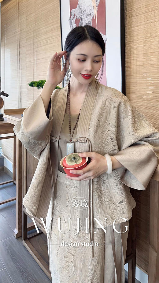 【雾境定制】兰亭风月系列烂花绡精致感丝织肌理新中式直襟马褂短外套 3204032 商品图1