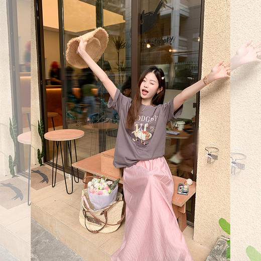 <曾小咸推荐>微信粉丝秒杀专场  仅此今天  活动结束下架【温柔甜妹】灰色印花T恤/粉色半裙 短袖日常89.99 立降45.09 元 今天秒杀价44.9 ！！ 商品图1