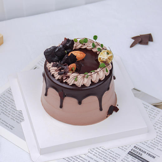 【巧克力坚果】巧克力和坚果的搭配，香醇融合进巧克力奶油每一寸-水果夹心 商品图1