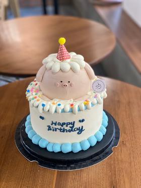 可爱立体小猪蛋糕