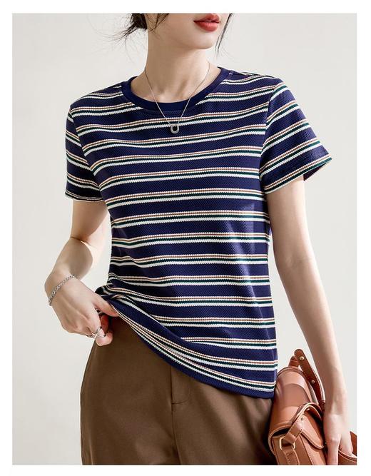 韩系小众圆领肌理感短袖T恤女2024春夏新款正肩修身条纹套头上衣 商品图0