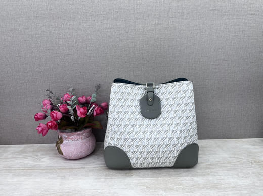 4F阿尔皮纳袋鼠女包 商品图0