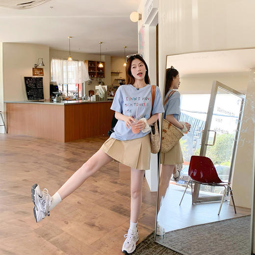 <曾小咸推荐>微信粉丝秒杀专场 仅此今天 活动结束下架【盐系学妹】蓝色字母T恤/半身裙  半身裙日常109.99 立降50.19 元 今天秒杀价59.8 ！ 商品图2