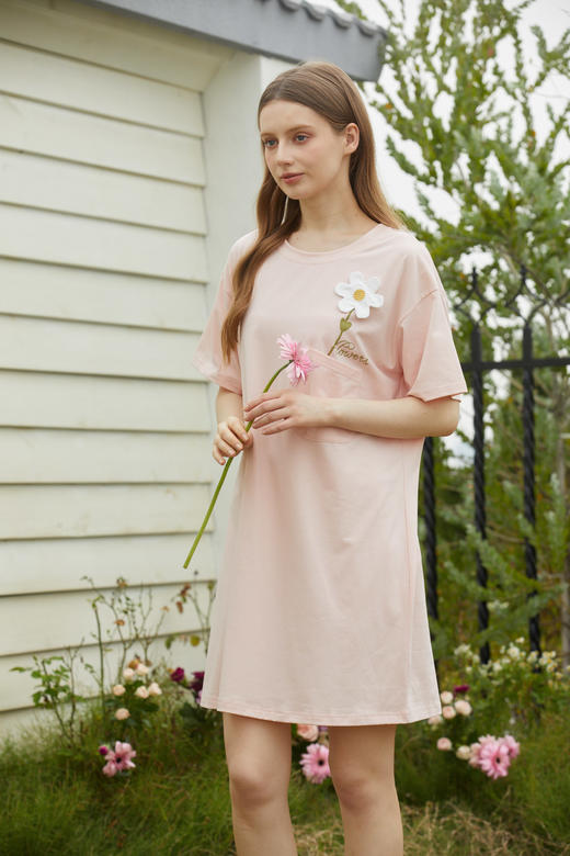 【满2件/99元】【秀黛】女圆领口袋花朵短袖裙女士夏季短袖睡裙L2551072T【门店同款】 商品图1