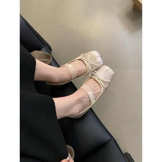 SUTUS/法式绸缎《芭蕾舞鞋》丨软底银色单鞋 穿搭小心机~ 商品图4