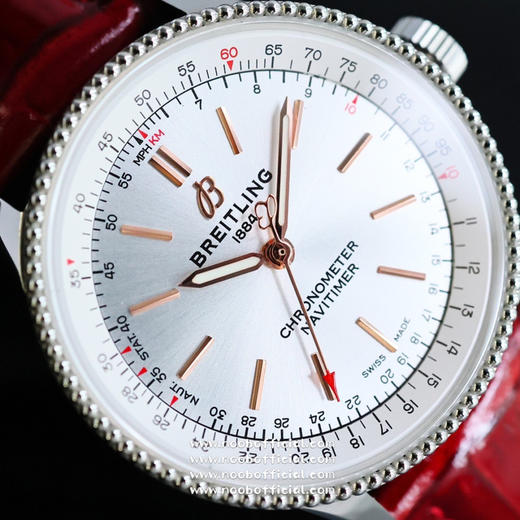 百年灵女款航空计时自动腕表型号。 市场首发新款到货，女款精致典雅，将经典的历史魅力与精密的现代腕表设计精心结合。 商品图3