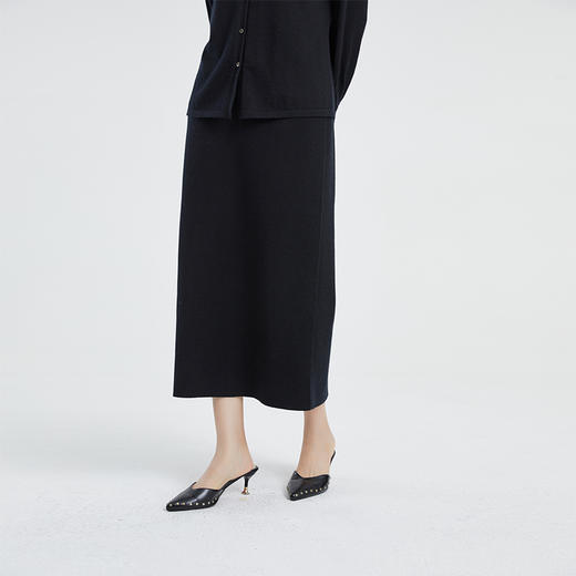 东黎 • 山羊绒女士春秋精仿时尚气质休闲黑色半裙 4207 商品图4
