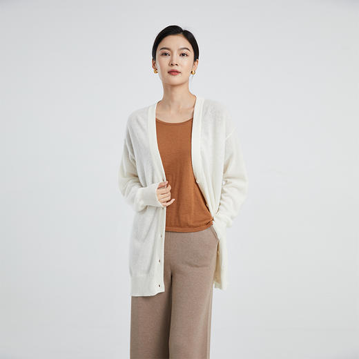 东黎 • 山羊绒女士秋季休闲百搭 V领开衫 4190 商品图0