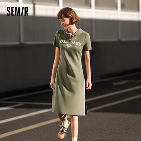 森马连衣裙女字母撞色运动风夏季新款修身连帽中长裙美式复古