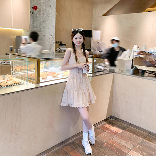 <曾小咸推荐>微信粉丝秒杀专场 仅此今天 活动结束下架【怦然心动】两色连衣裙 日常189.99 立降110 元 今天秒杀价79.99 ！！ 商品图1