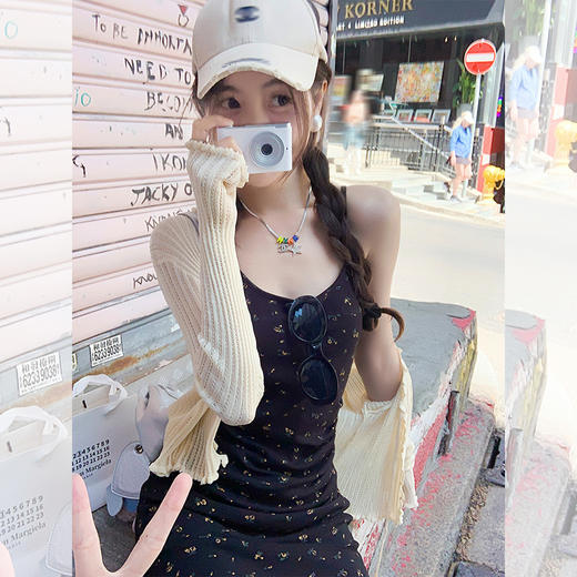 <曾小咸推荐>【港女玩家】碎花连衣裙套装 商品图1