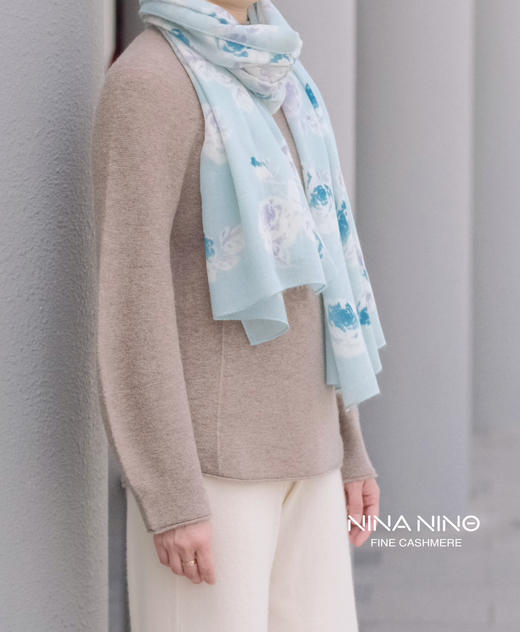 春暖花开印花披肩 商品图3