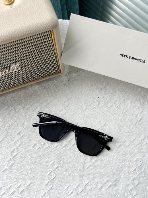 新品2024光学系列BOLD 板材眼镜框 GM Gauss 时髦加分的素颜黑框 不会撞款的圈形～ 上脸无敌帅气精致 素颜上脸真的绝绝子 商品图5