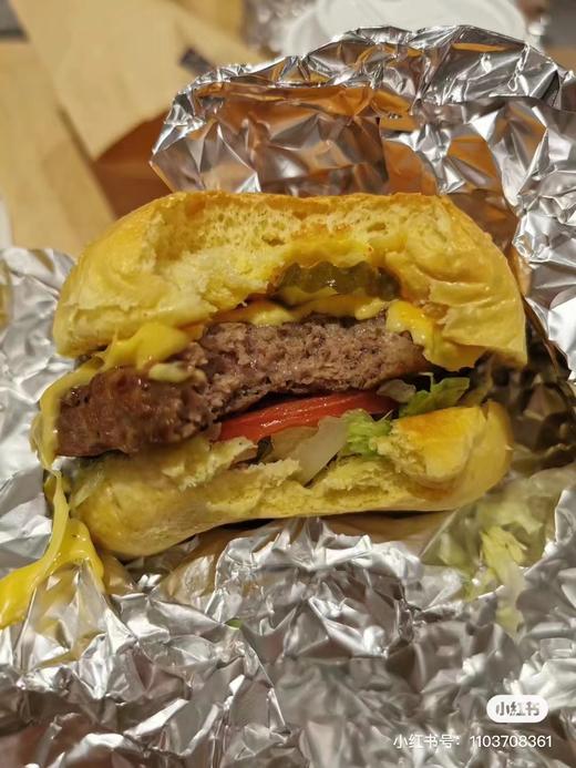 【山姆代购周日取】：安格斯牛肉汉堡，肉香浓郁，汁水丰富，蔬菜特别新鲜，酸黄瓜风味独特！代购不接受退单。 商品图4