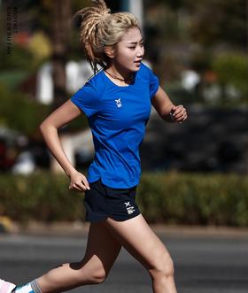 BODYWIT向右女短袖T恤