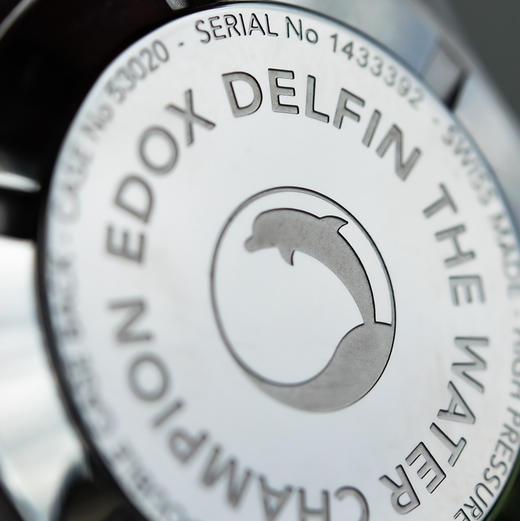 现货瑞士EDOX依度女士镶钻石英潜水手表蓝色特别版Delfin钢带防水 商品图4