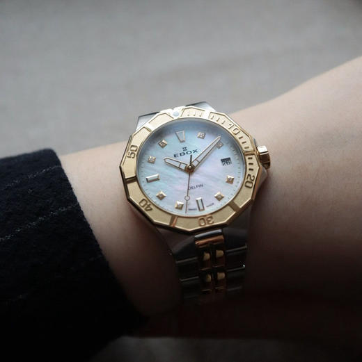 现货瑞士EDOX依度钻石贝母盘面女士石英手表Delfin时尚钢带防水 商品图1