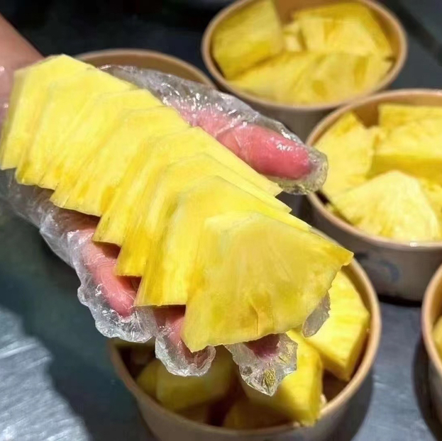 海南金钻树熟凤梨