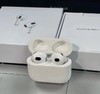 四代AirPods， 新款四代AirPods 重量轻盈，贴合耳部轮廓 商品缩略图3